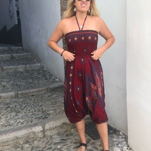 Jumpsuit with stunning design!